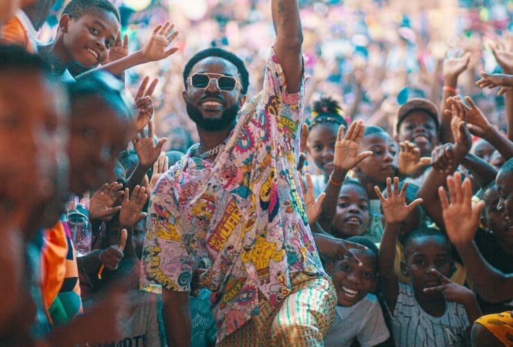 Baía de Az Khinera conquista 4,5 milhões no YouTube